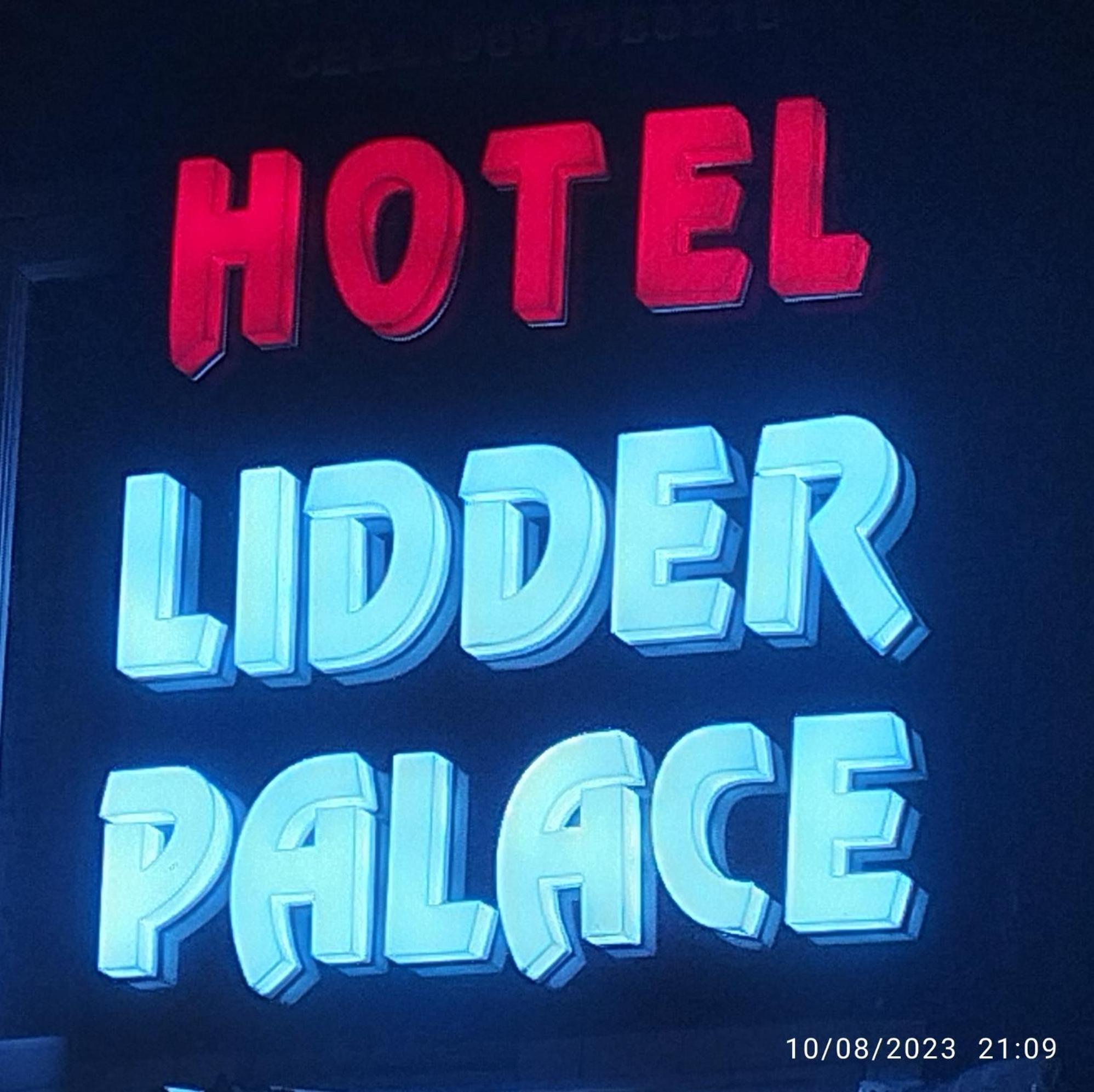 Hotel Lidder Palace Pahalgām Eksteriør bilde